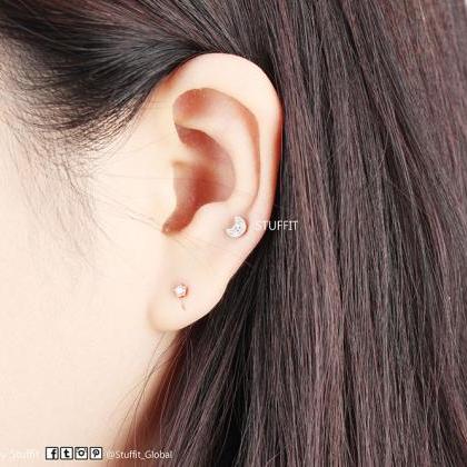 Crescent Moon Peircing For Tragus Helix Lobe Use..