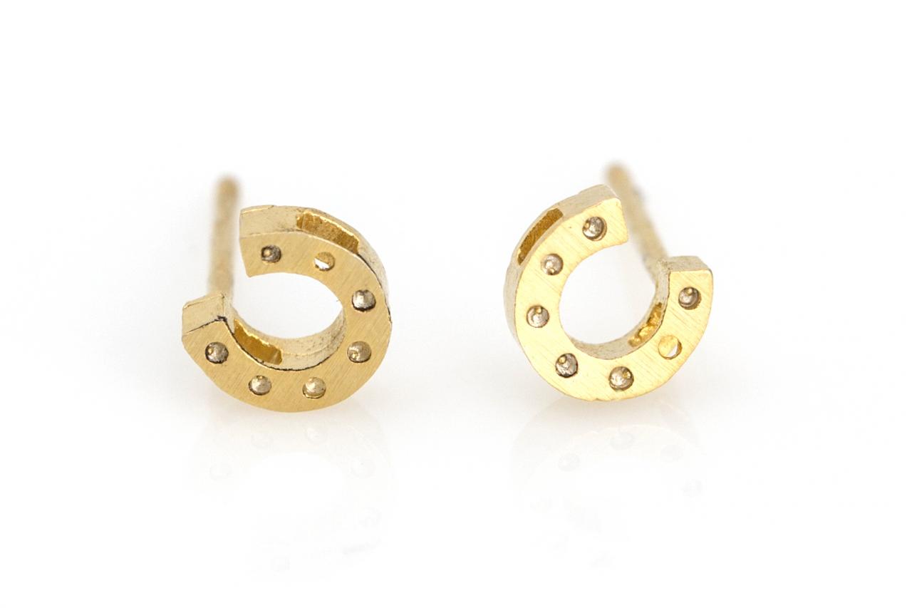 Horseshoe Earrings Lucky Symbol Stud Gold Plated Over Brass 5nebe3