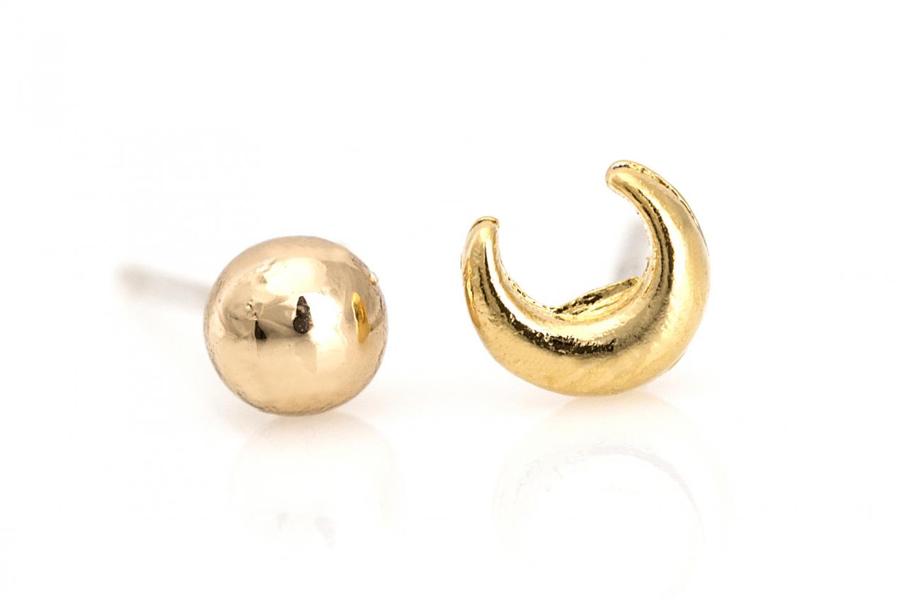 Unbalanced Moon And Circle Earrings Delicate Stud Gold Plated Brass 5ndae5