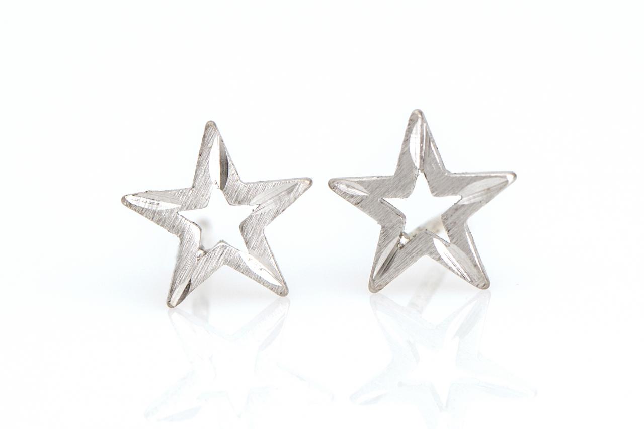 1 Star Earrings Delicate Scratch Star Stud Rhodium Plated Over Brass 5nbae15